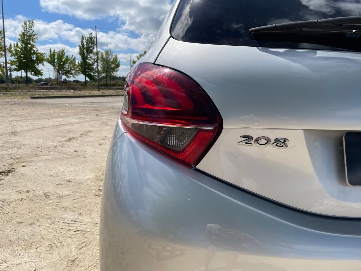 peugeot-208-2016-gasolina-1199cc