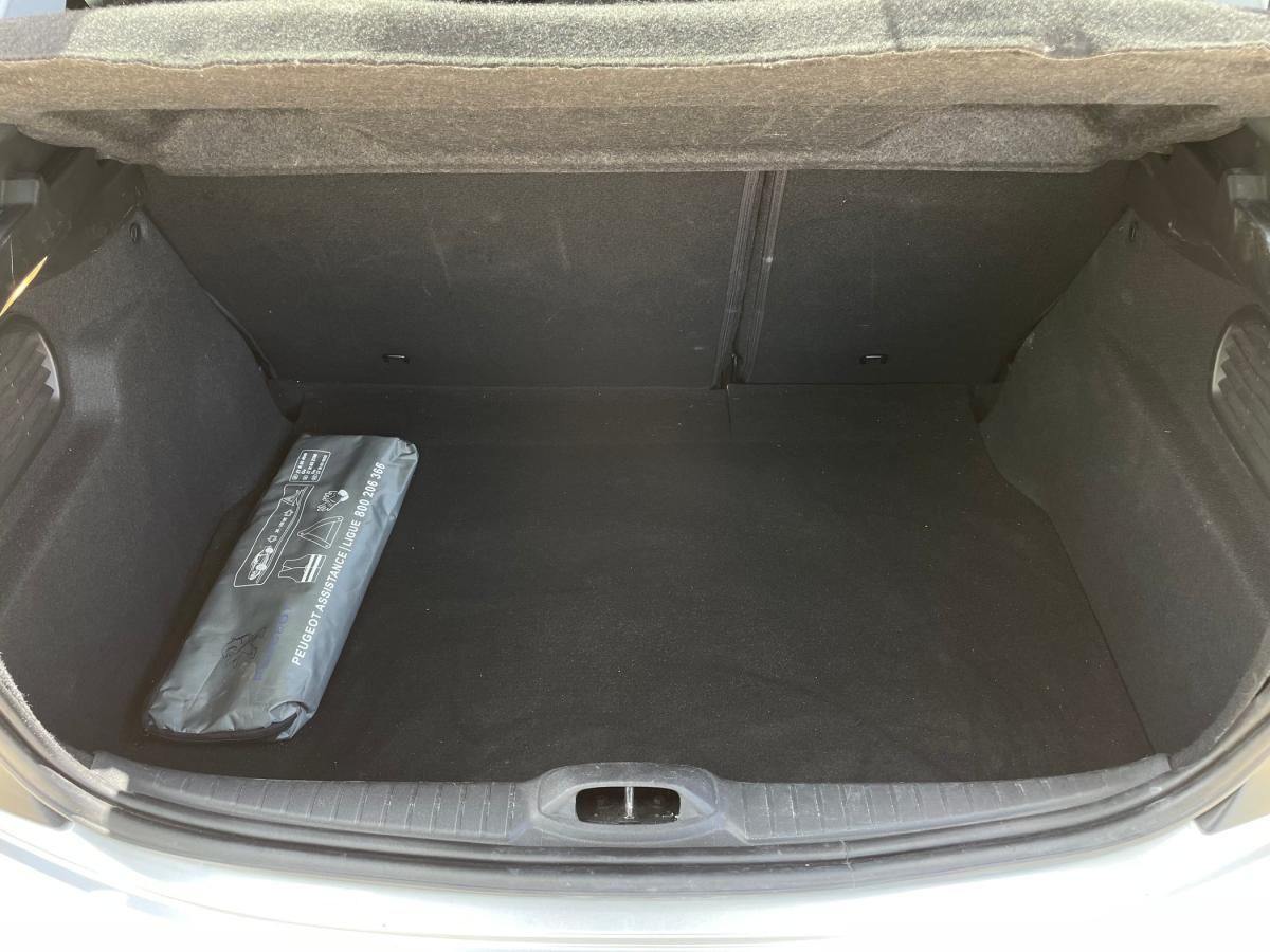 peugeot-208-2016-gasolina-1199cc