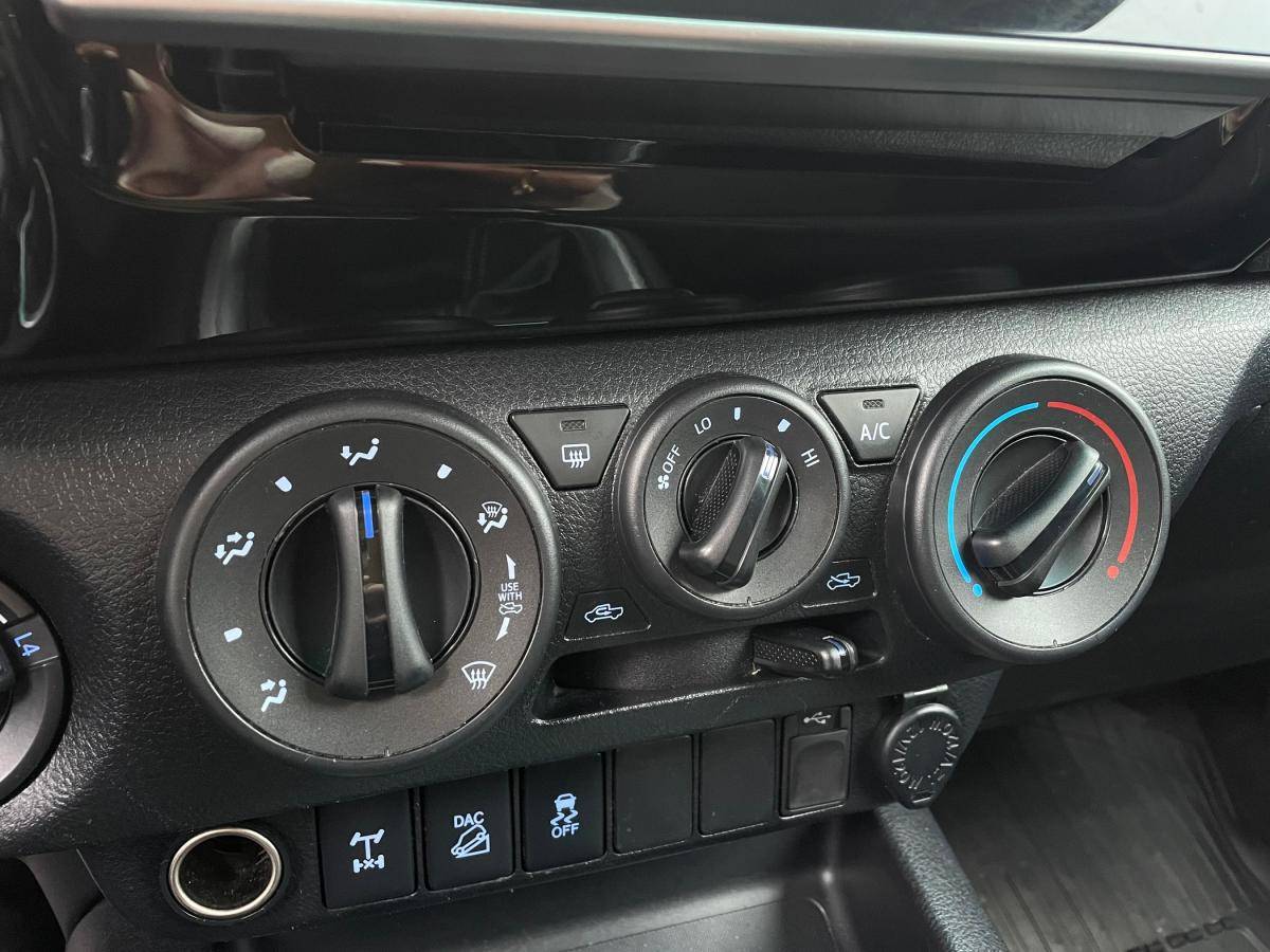 toyota-hilux-2018-diesel-2393cc