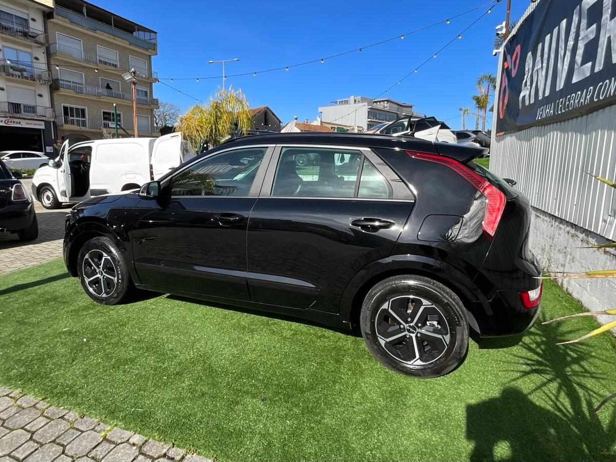 kia-niro-2025-hibrido-a-gasolina-1600cc