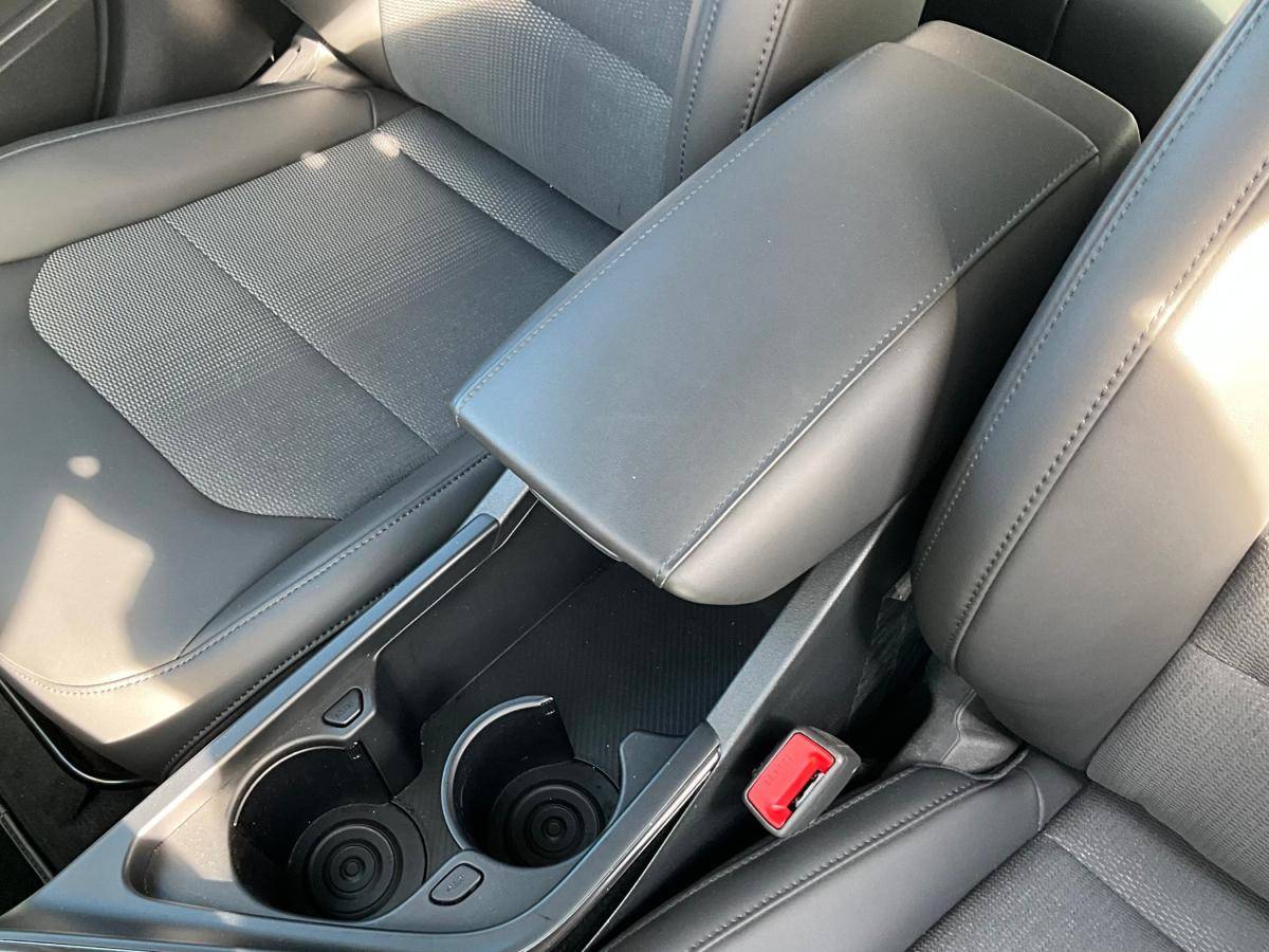 kia-niro-2025-hibrido-a-gasolina-1600cc