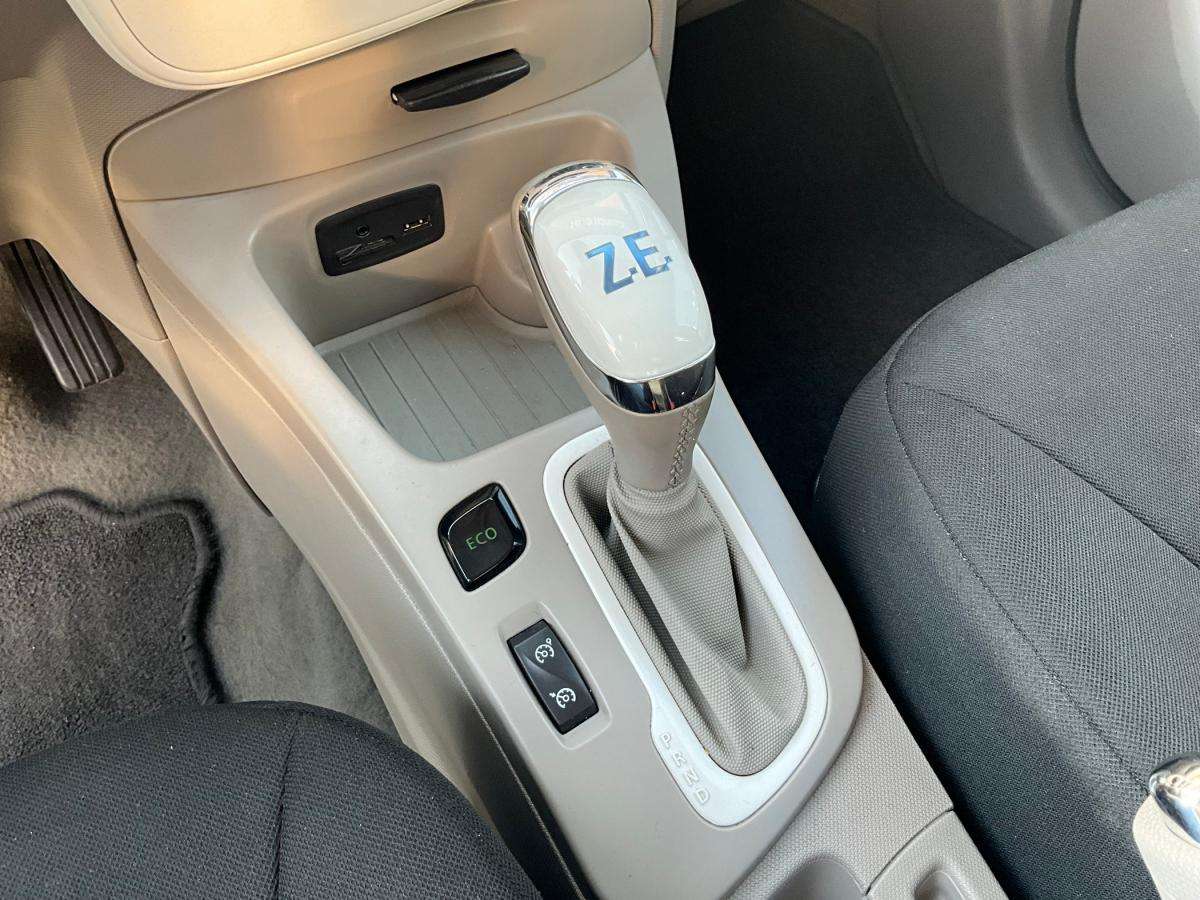 renault-zoe-2016-eletrico-500cc