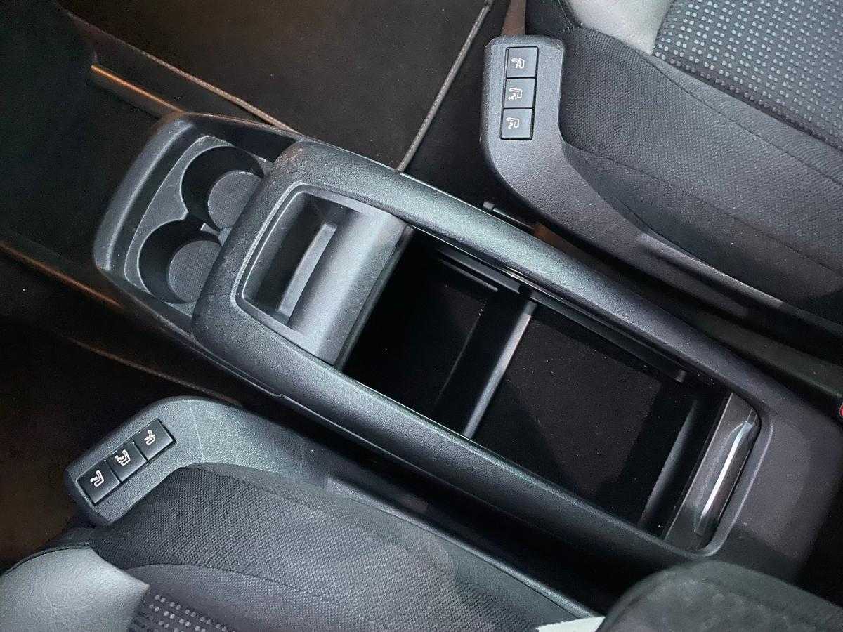 citroen-c4-2018-diesel-1997cc