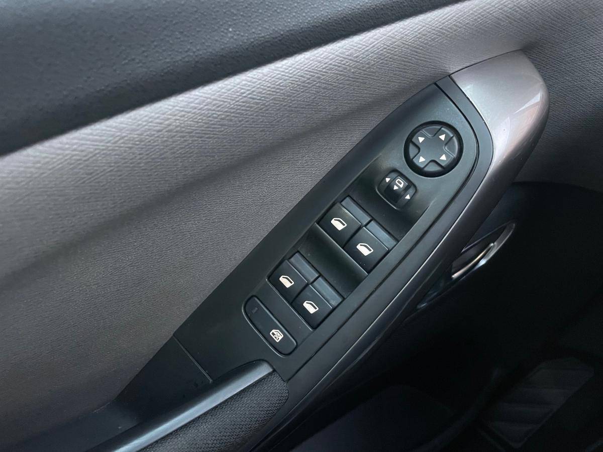 citroen-c4-2018-diesel-1997cc