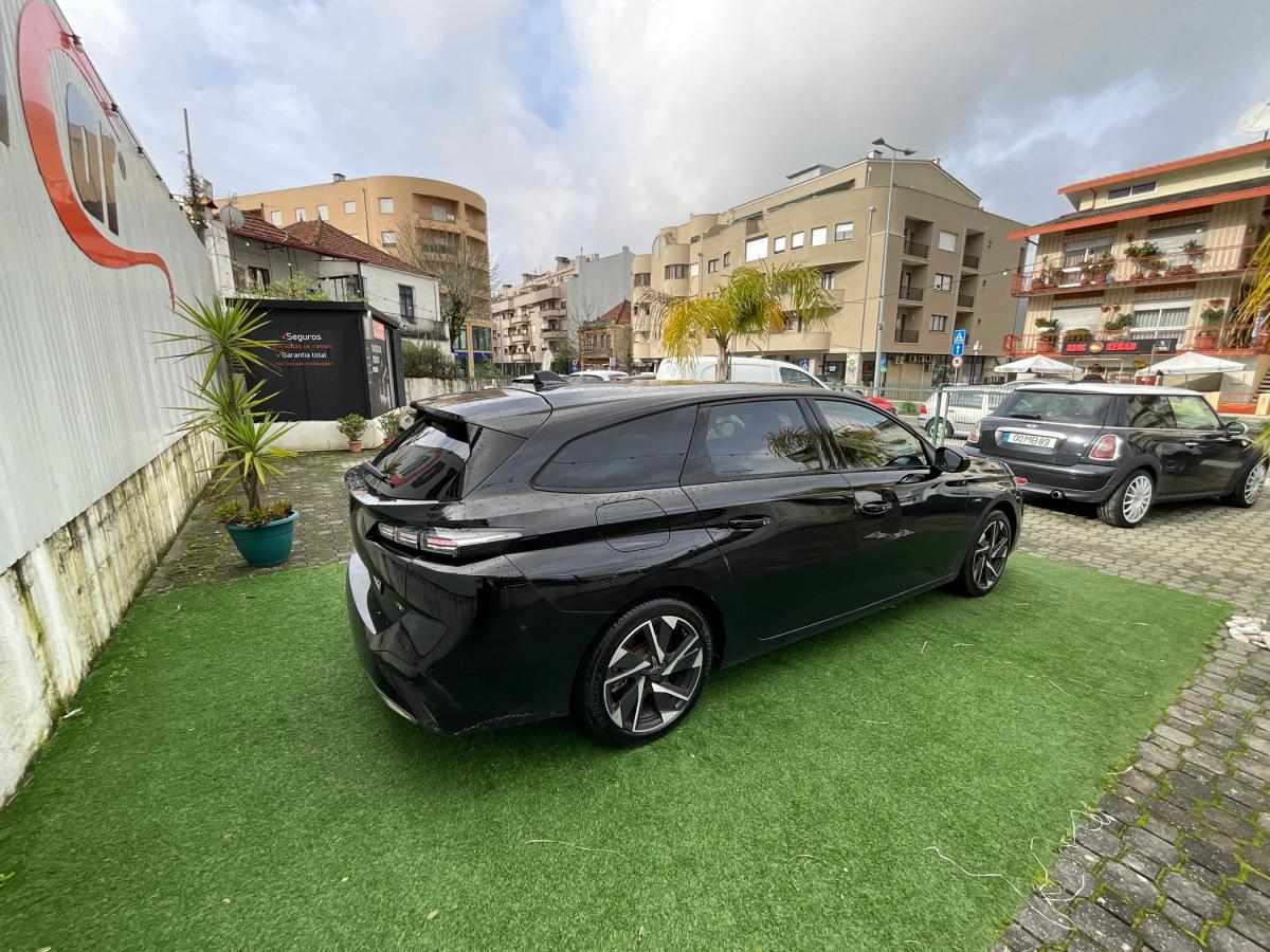 peugeot-308-2023-hibrido-a-gasolina-1598cc