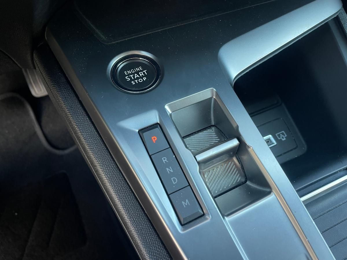 peugeot-308-2023-gasolina-1199cc