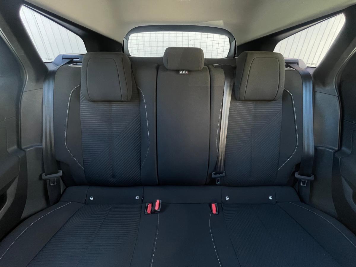 peugeot-308-2023-gasolina-1199cc