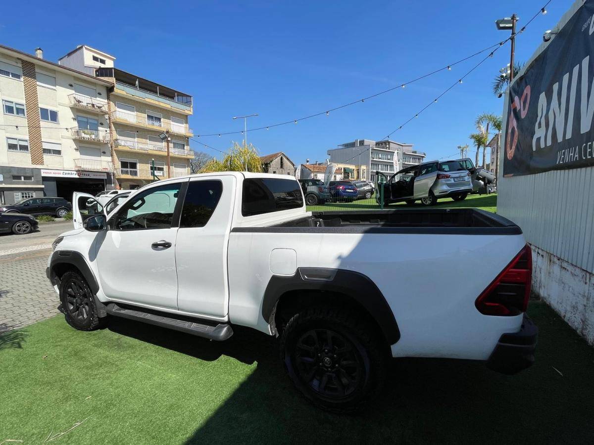 toyota-hilux-2021-diesel-2800cc