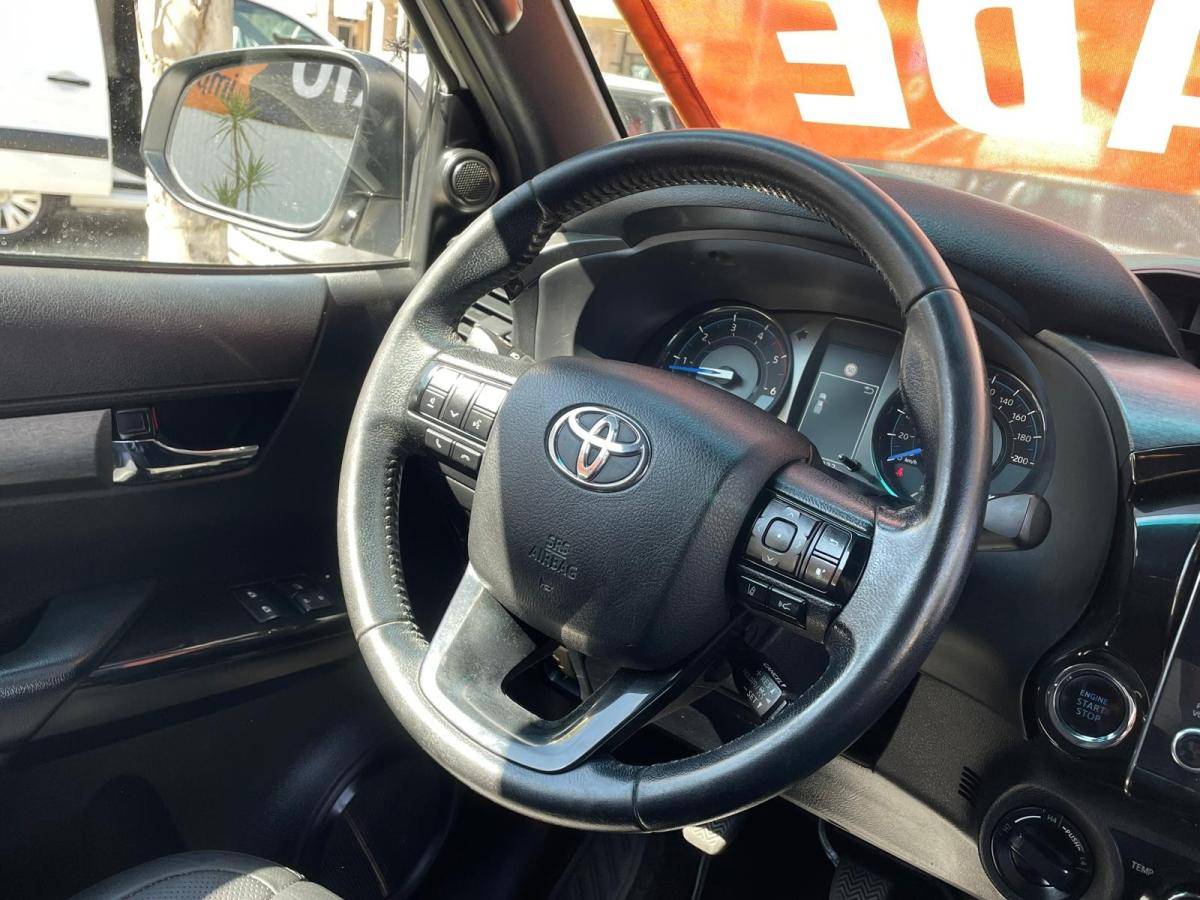 toyota-hilux-2021-diesel-2800cc