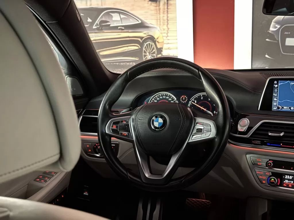 bmw-serie-7-2017-diesel-2993cc