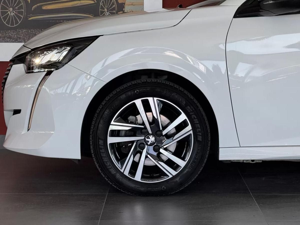 peugeot-208-2022-gasolina-1199cc