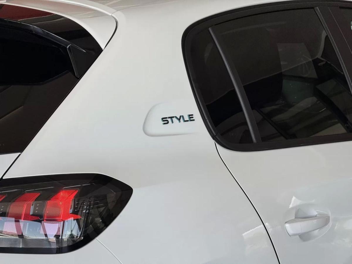 peugeot-208-2022-gasolina-1199cc