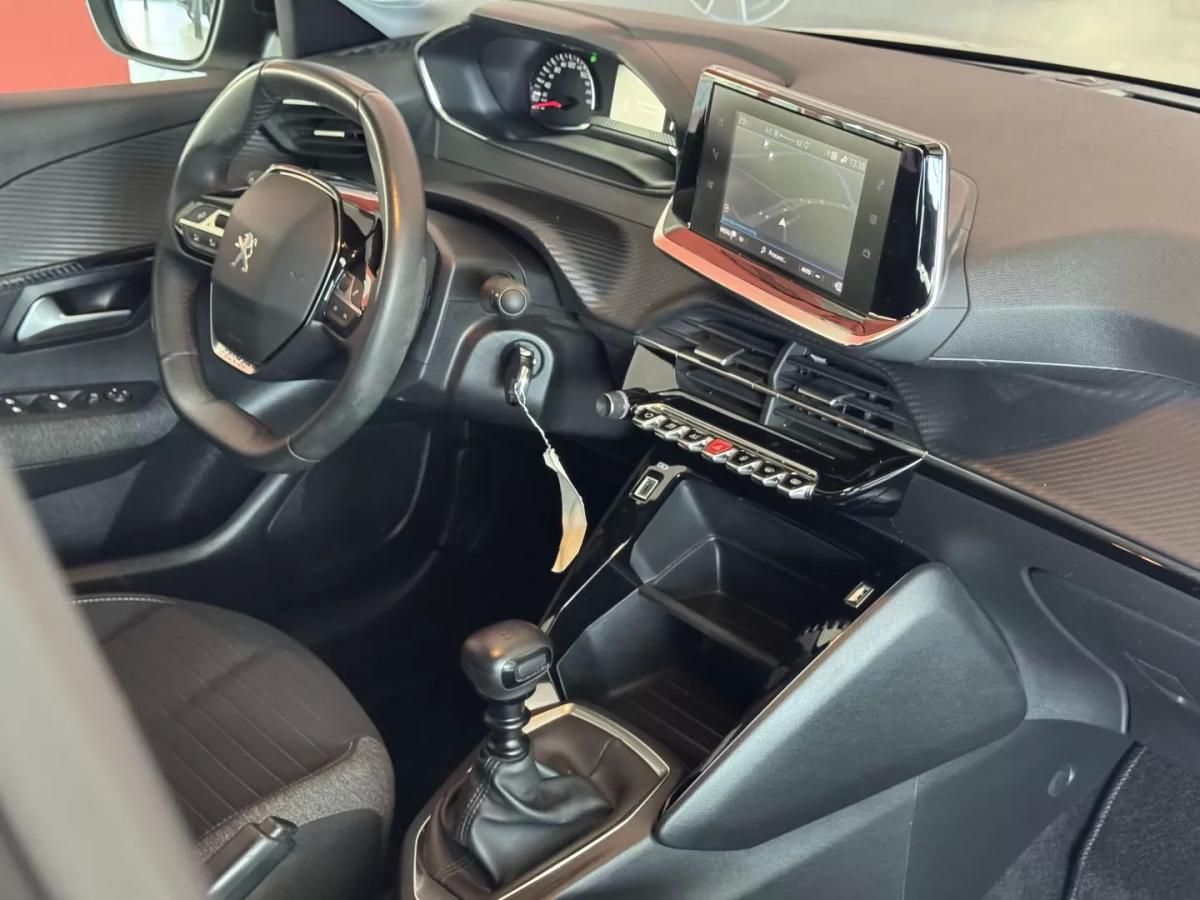 peugeot-208-2022-gasolina-1199cc