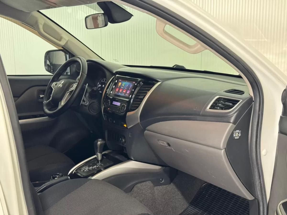 mitsubishi-l200-2018-diesel-2442cc