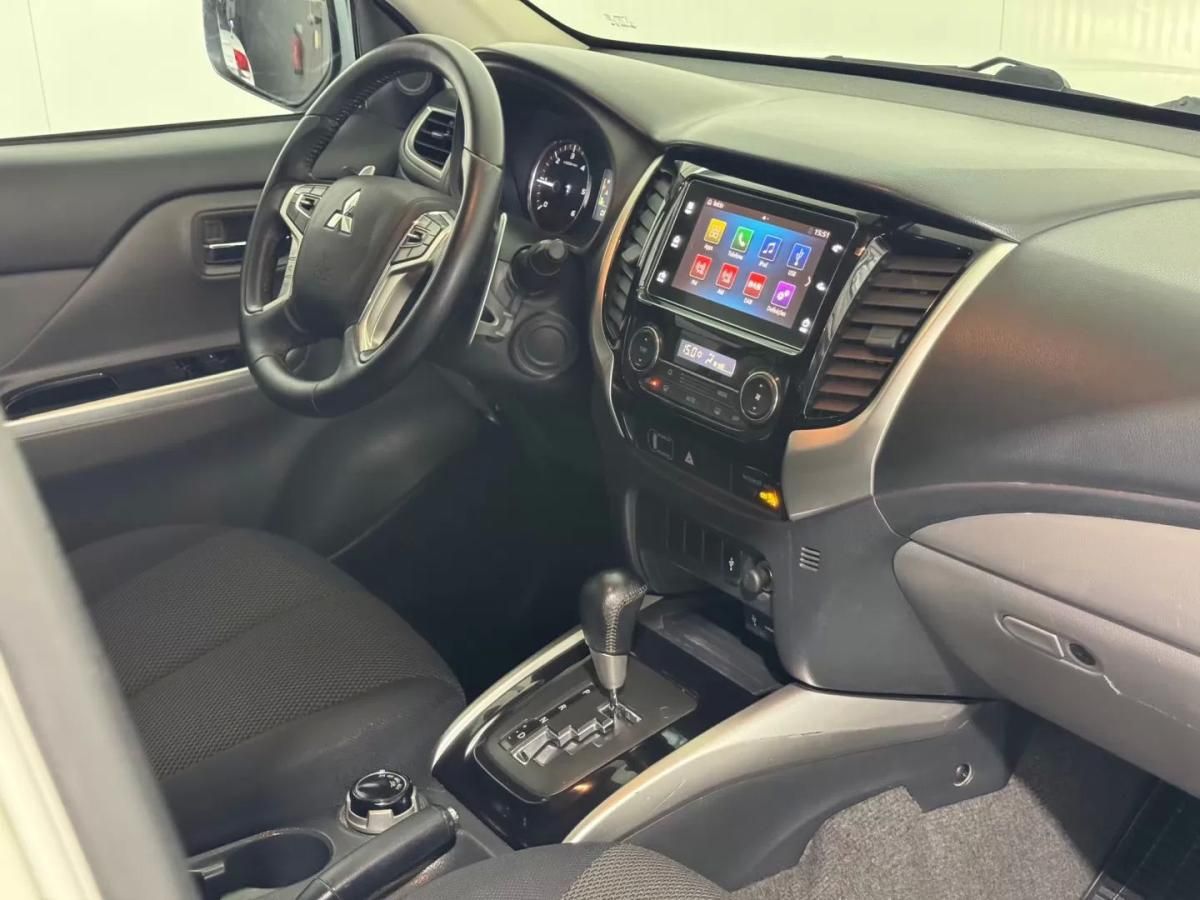 mitsubishi-l200-2018-diesel-2442cc