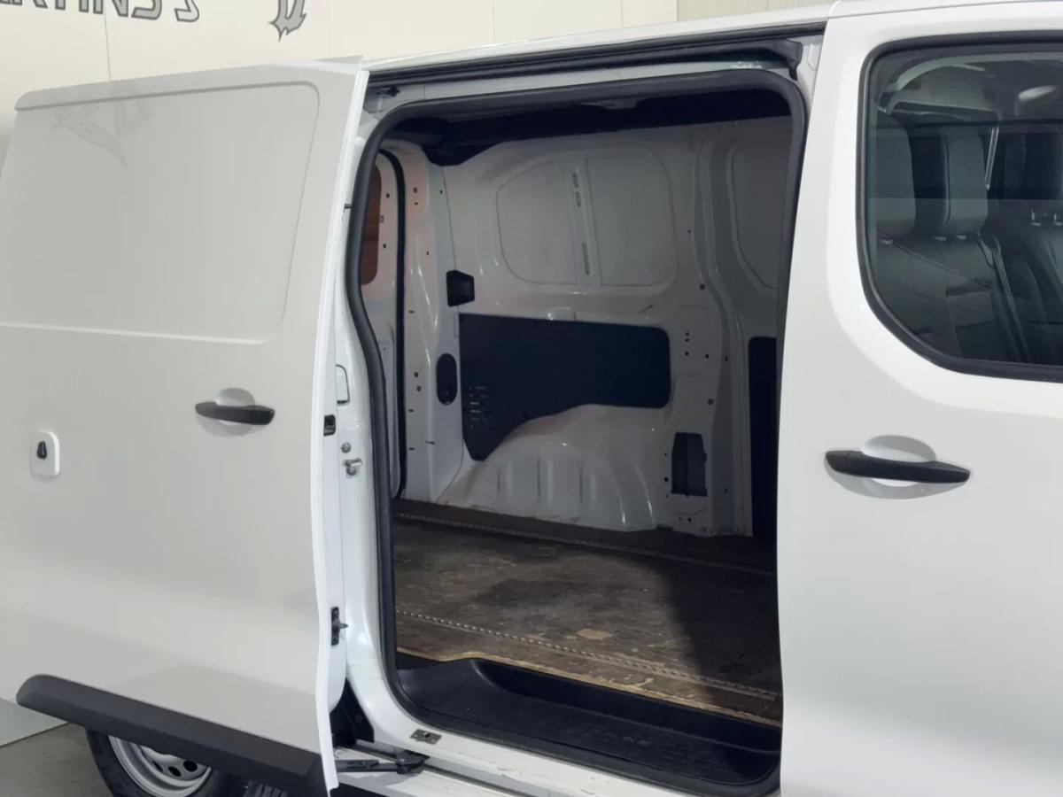 peugeot-expert-2019-diesel-1560cc