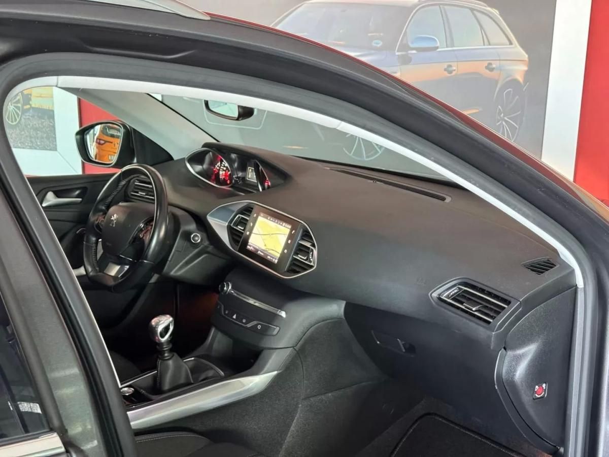 peugeot-308-sw-2018-diesel-1499cc