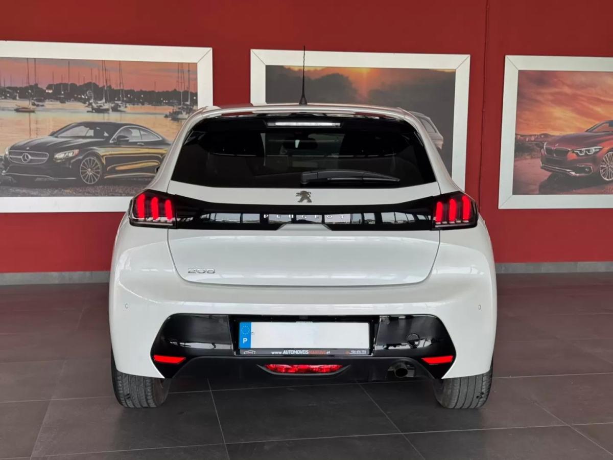 peugeot-208-2021-gasolina-1199cc