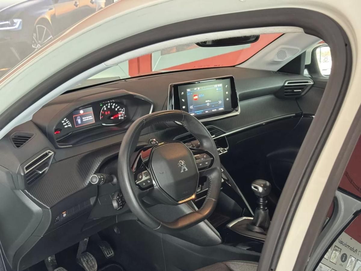 peugeot-208-2021-gasolina-1199cc