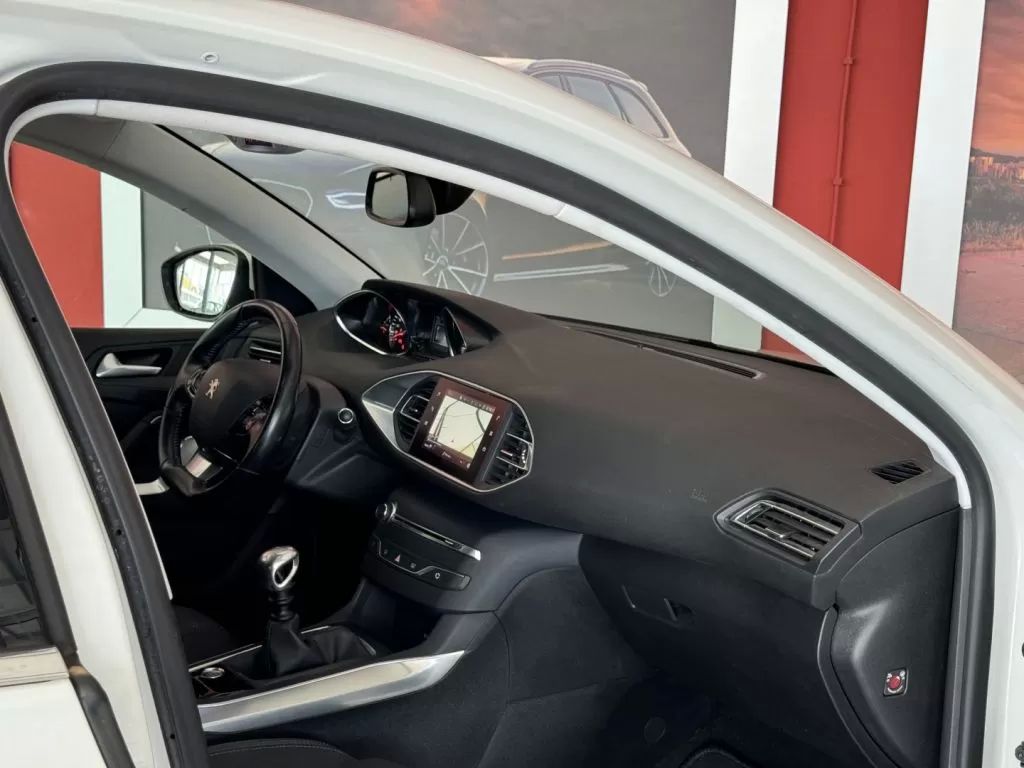 peugeot-308-2019-diesel-1499cc