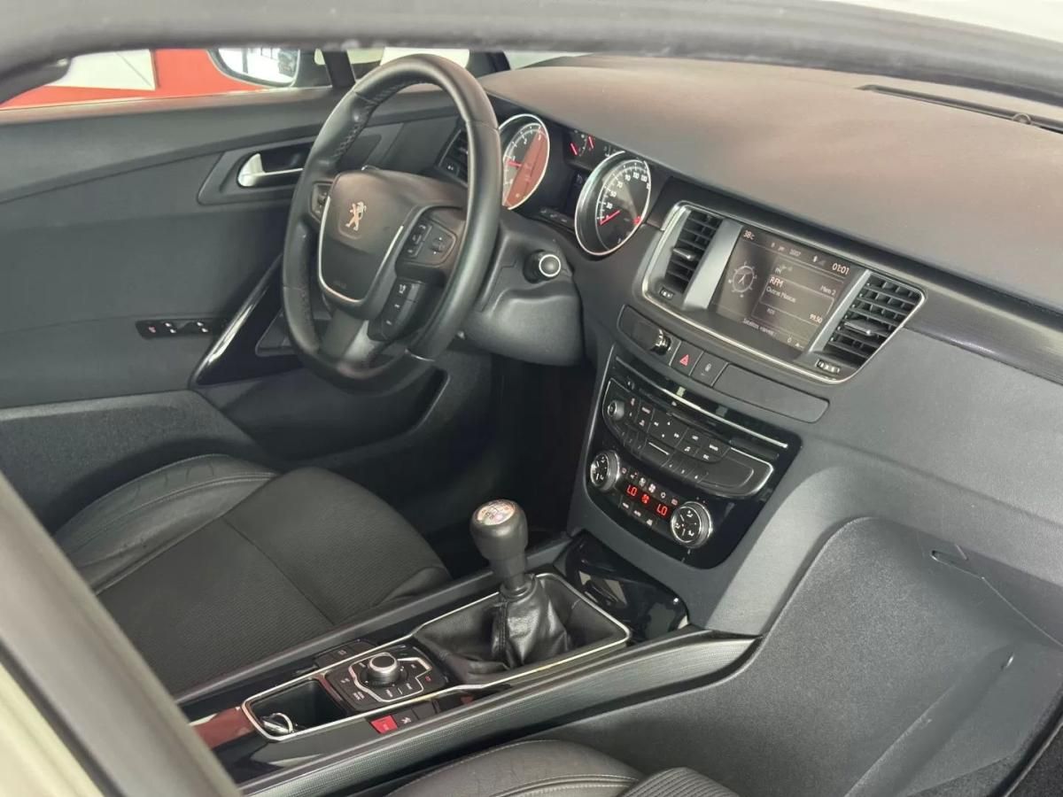 peugeot-508-sw-2011-diesel-1997cc