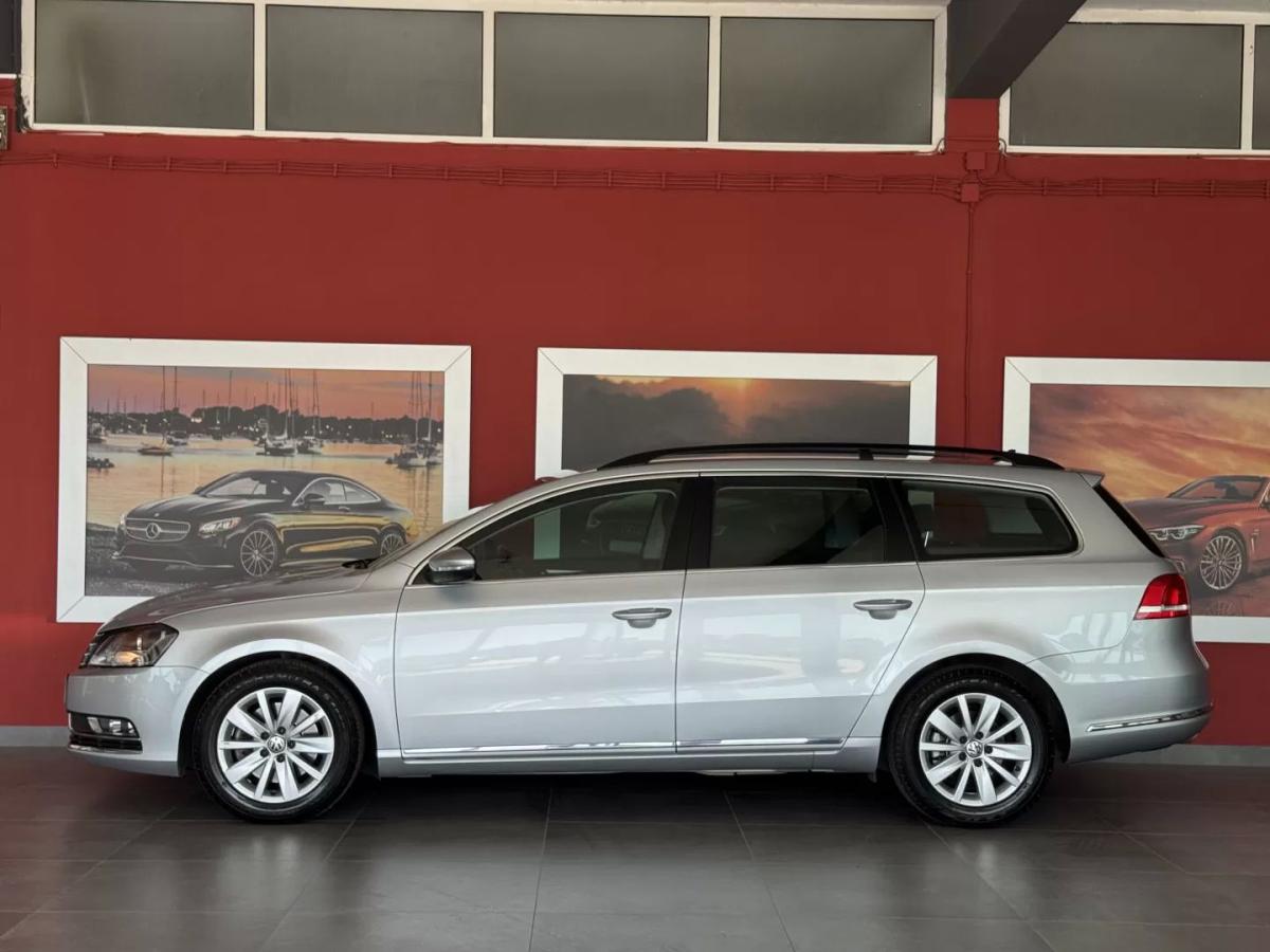 volkswagen-passat-variant-2011-diesel-1598cc