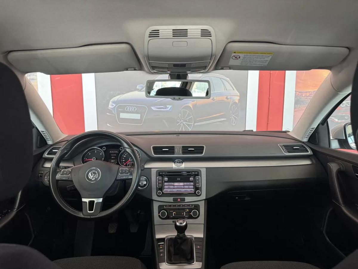 volkswagen-passat-variant-2011-diesel-1598cc