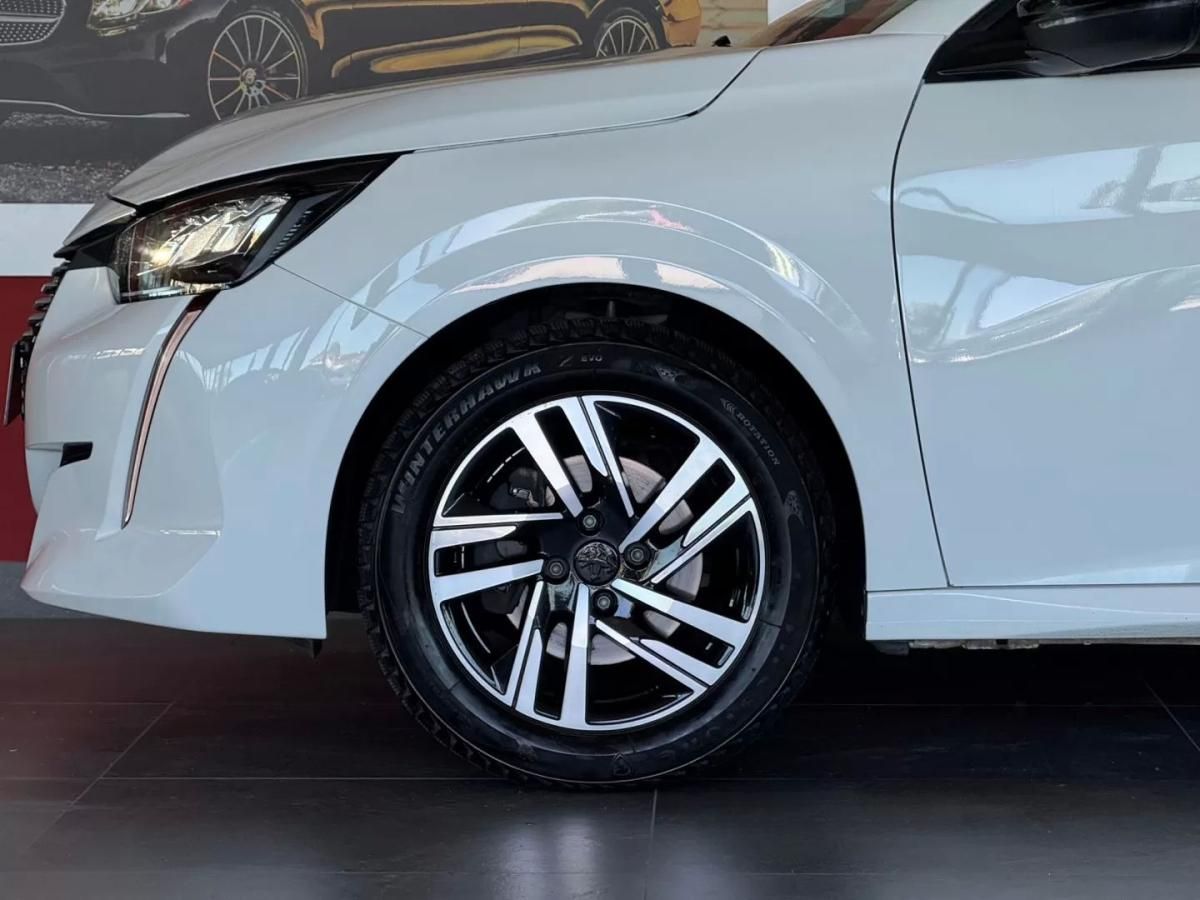 peugeot-208-2023-diesel-1499cc