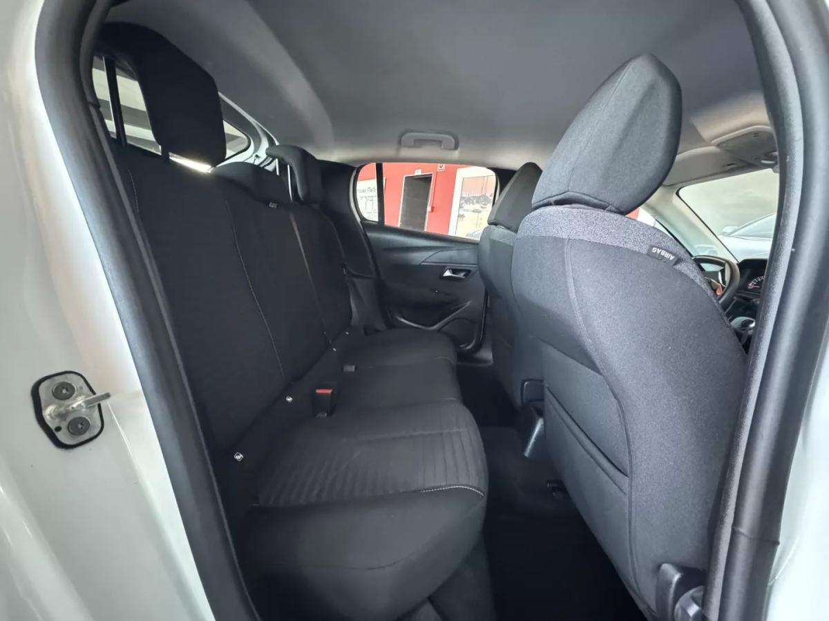 peugeot-208-2023-diesel-1499cc