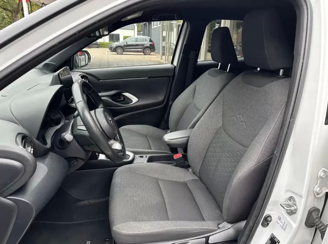 toyota-yaris-cross-2023-hibrido-a-gasolina-1490cc