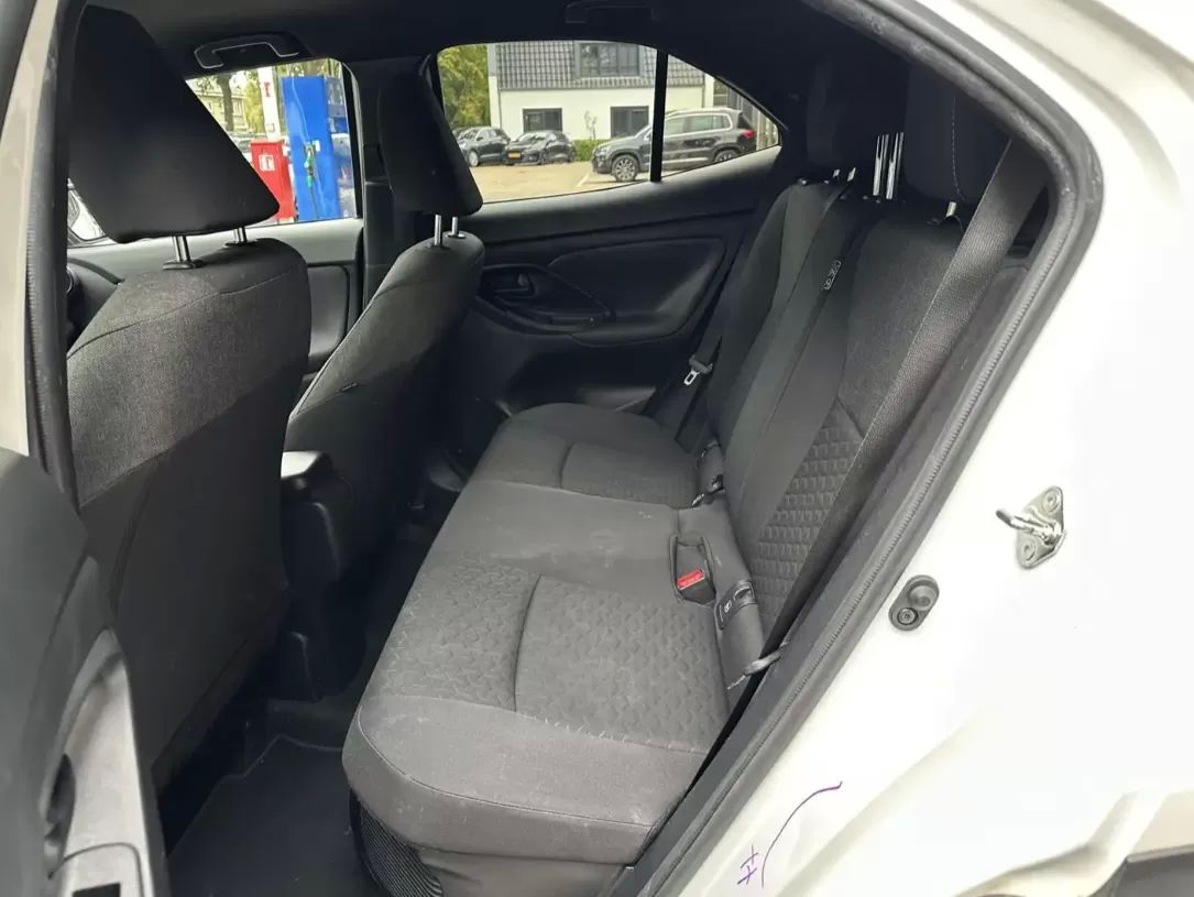 toyota-yaris-cross-2023-hibrido-a-gasolina-1490cc