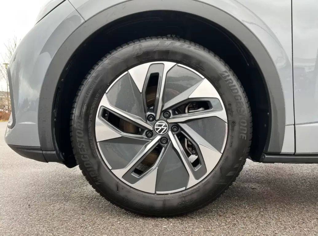 volkswagen-id-5-2022-eletrico-200cc