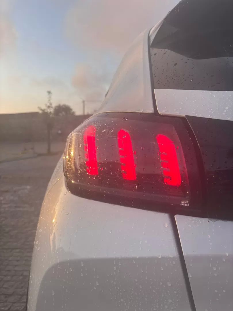 peugeot-e-208-2020-eletrico-200cc