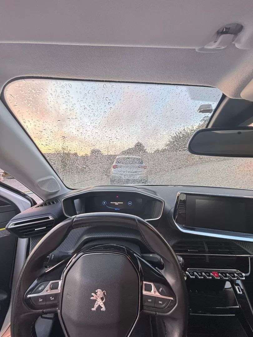 peugeot-e-208-2020-eletrico-200cc