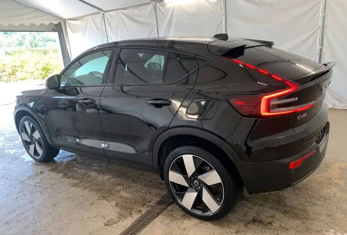 volvo-c40-2022-eletrico-200cc