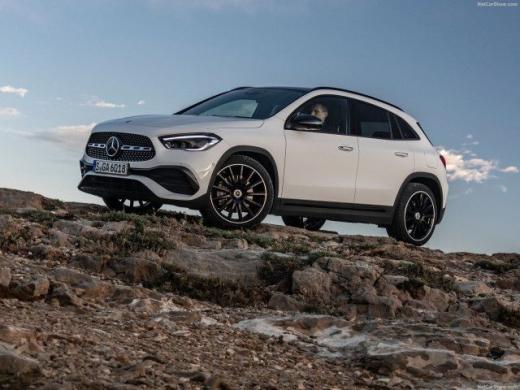 mercedes-benz-gla-2023-hibrido-1332cc
