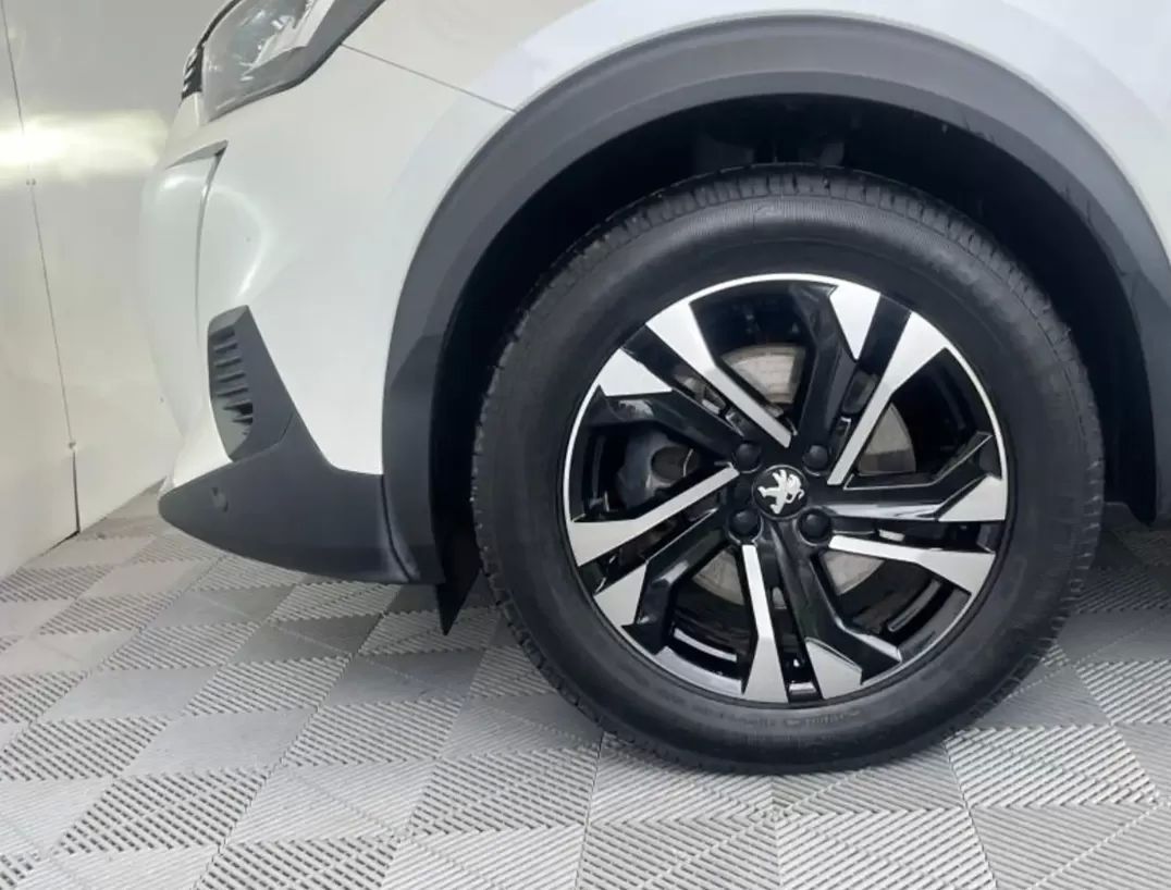 peugeot-e-2008-2022-eletrico-200cc