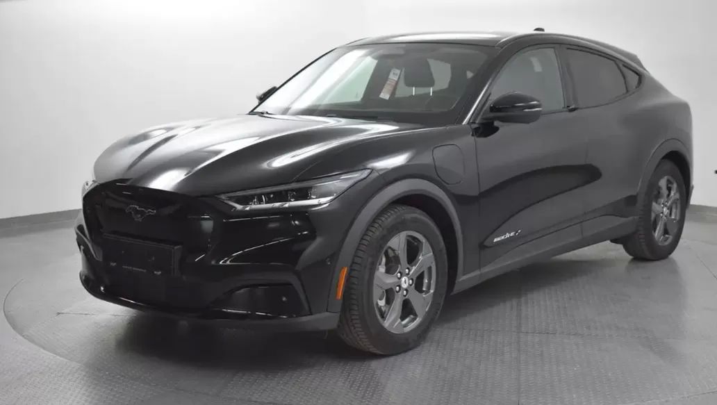 ford-mustang-mach-e-2022-eletrico-200cc