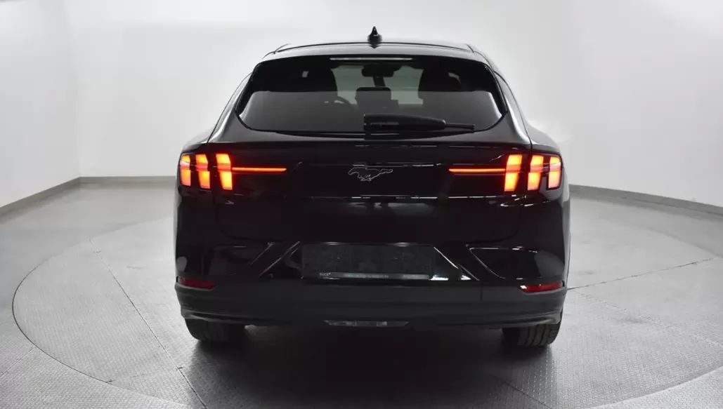 ford-mustang-mach-e-2022-eletrico-200cc