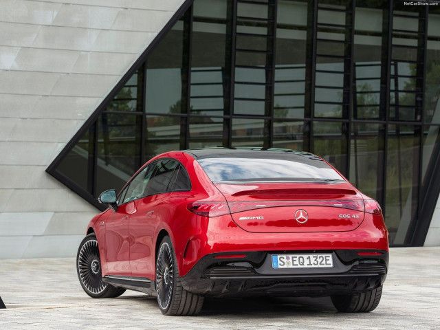 mercedes-benz-eqe-2023-eletrico-200cc