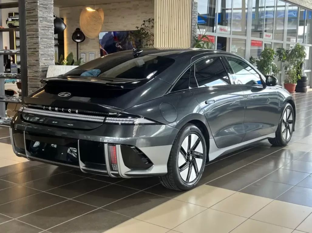 hyundai-ioniq-6-2023-eletrico-200cc