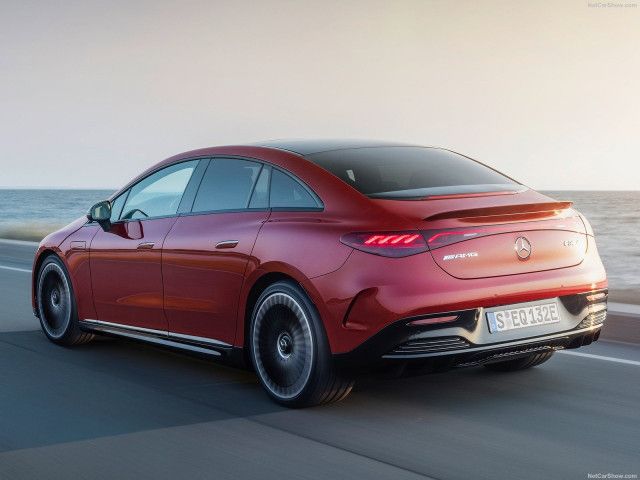 mercedes-benz-eqe-2023-eletrico-200cc