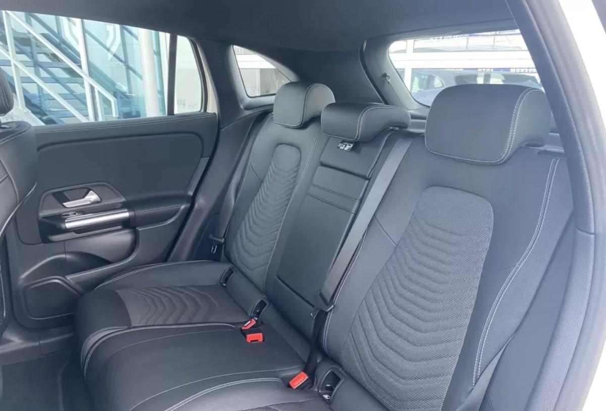 mercedes-benz-eqa-2024-eletrico-200cc