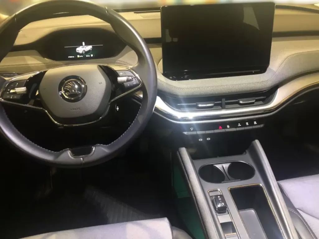 skoda-enyaq-2022-eletrico-200cc