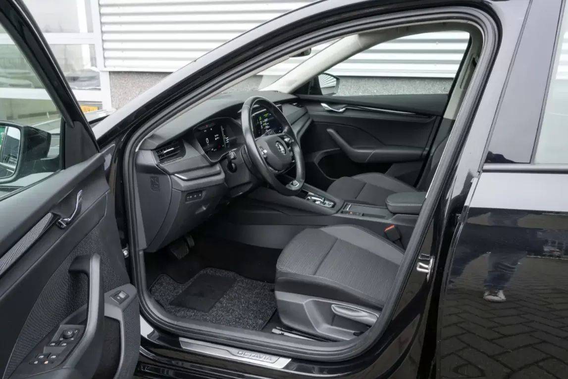skoda-octavia-2021-hibrido-1395cc