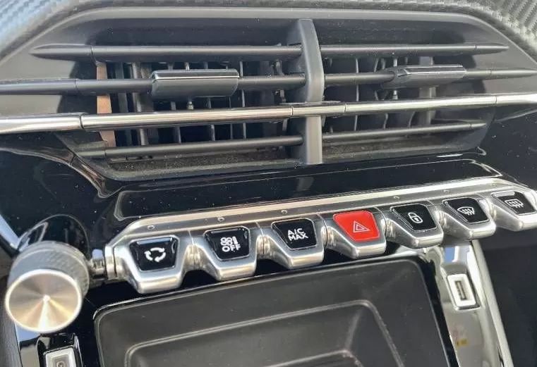 peugeot-e-208-2021-eletrico-200cc
