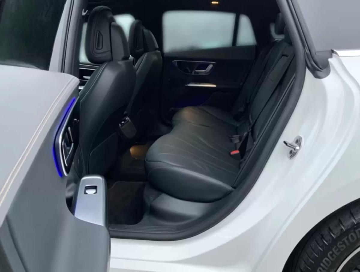 mercedes-benz-eqe-2023-eletrico-200cc