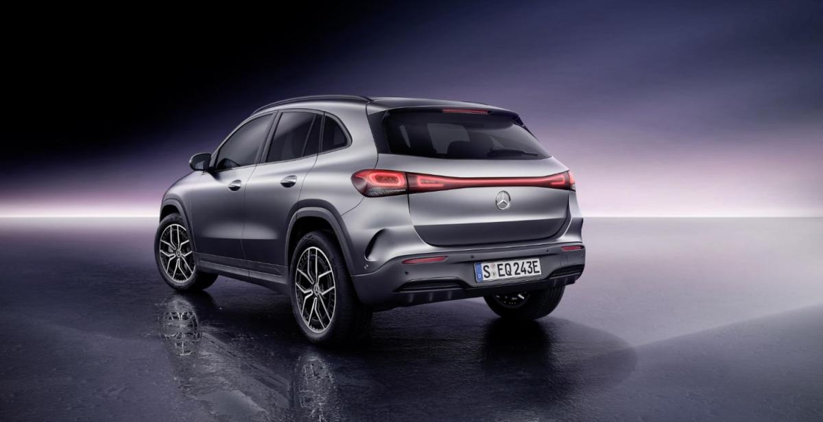 mercedes-benz-eqa-2023-eletrico-200cc