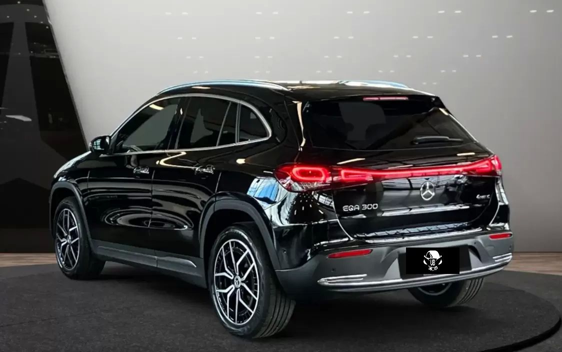 mercedes-benz-eqa-2023-eletrico-200cc