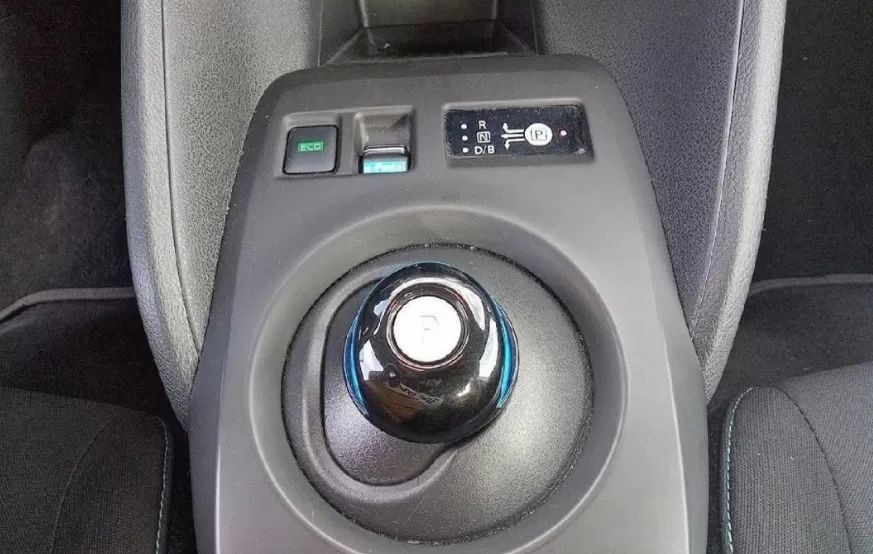 nissan-leaf-2022-eletrico-200cc